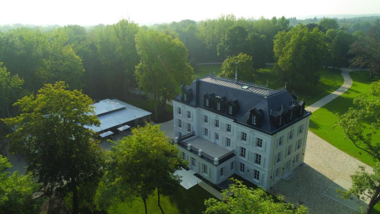 Chateau Des Hauts De Provins Hotel Champcenest Exterior photo