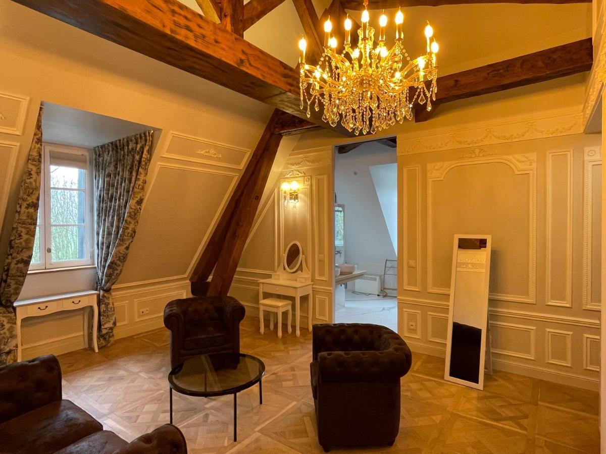 Chateau Des Hauts De Provins Hotel Champcenest Exterior photo