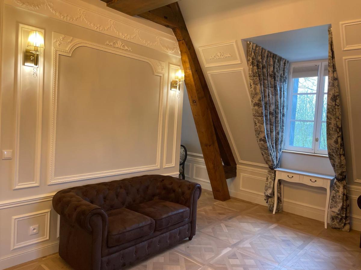 Chateau Des Hauts De Provins Hotel Champcenest Exterior photo